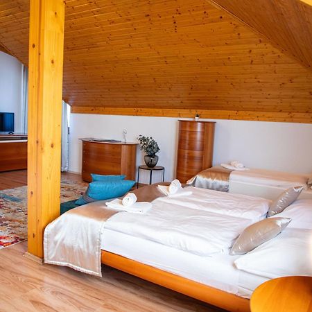 Hotel Rozalka Pezinok Extérieur photo