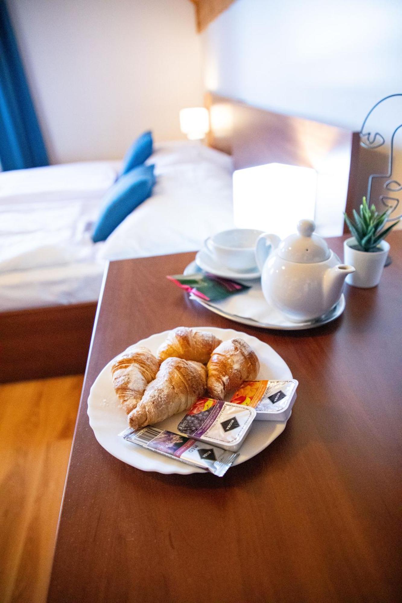 Hotel Rozalka Pezinok Extérieur photo