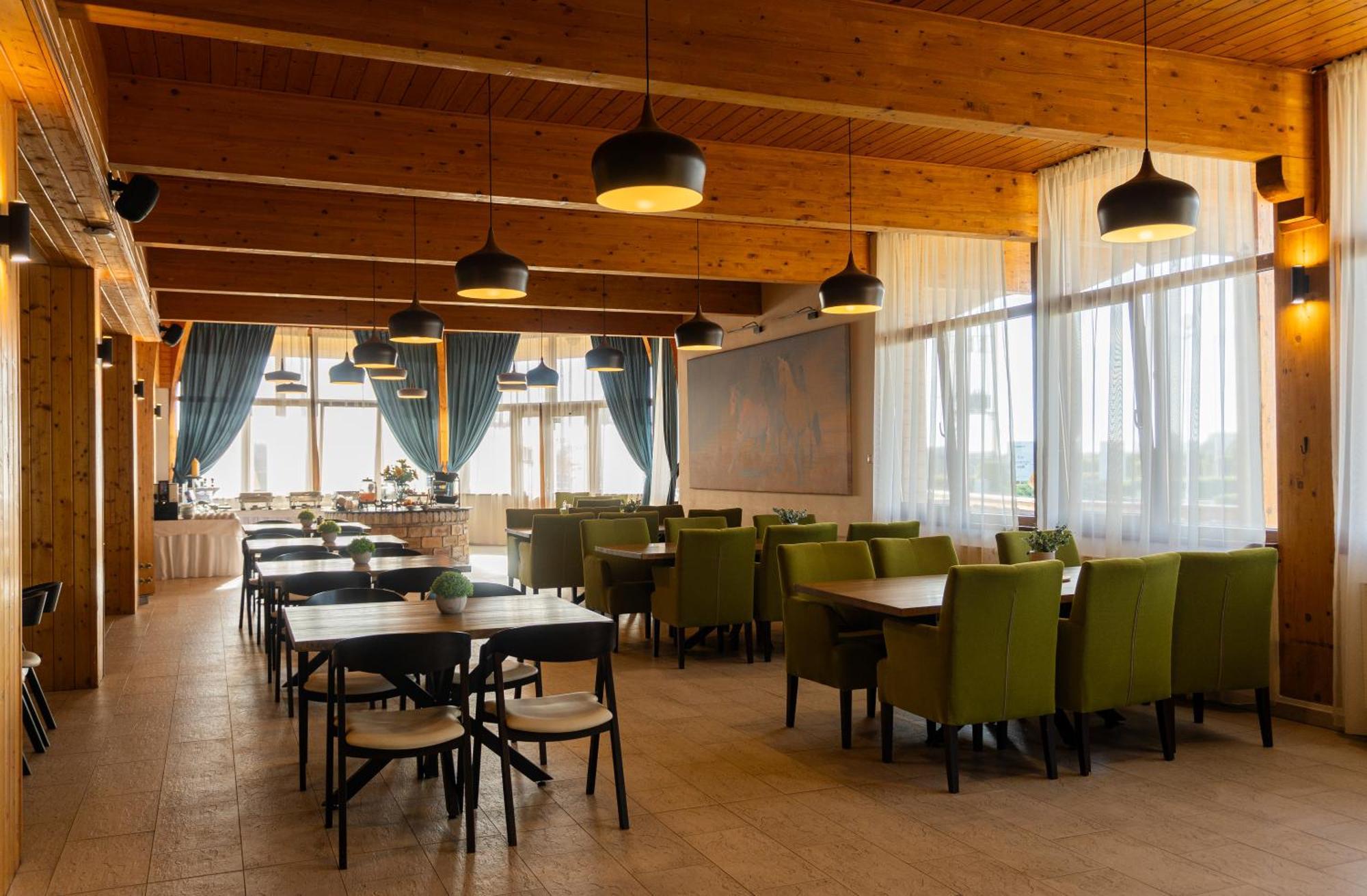 Hotel Rozalka Pezinok Extérieur photo