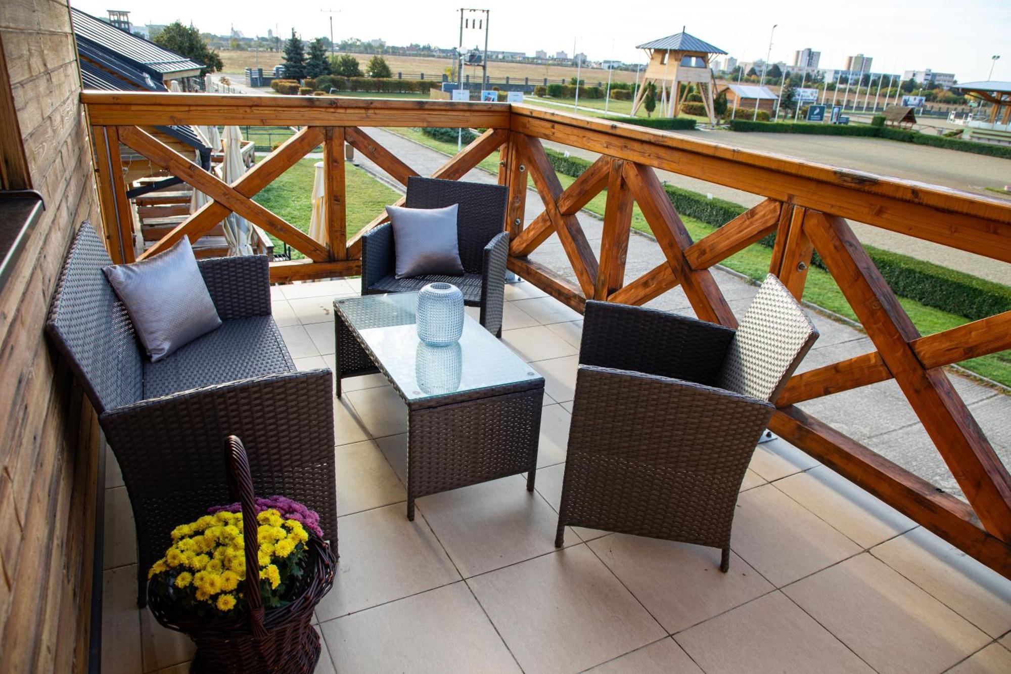 Hotel Rozalka Pezinok Extérieur photo