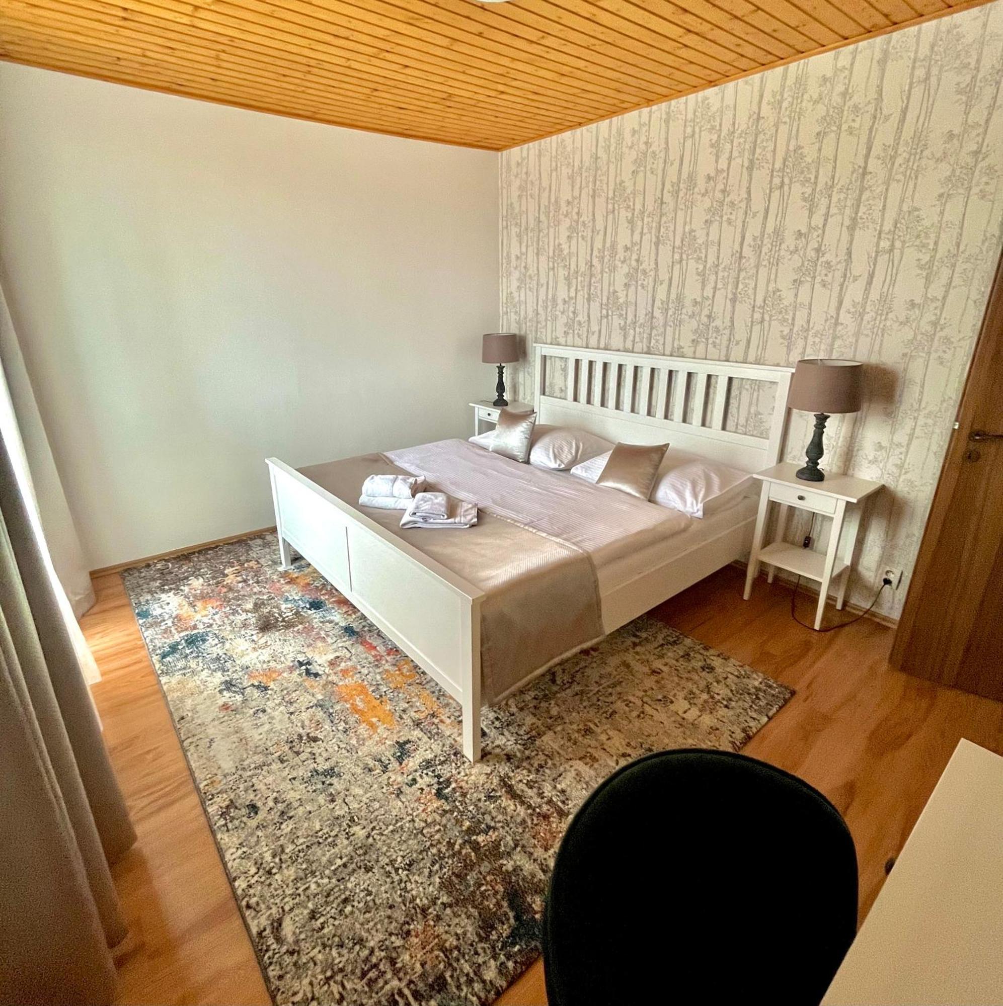 Hotel Rozalka Pezinok Extérieur photo