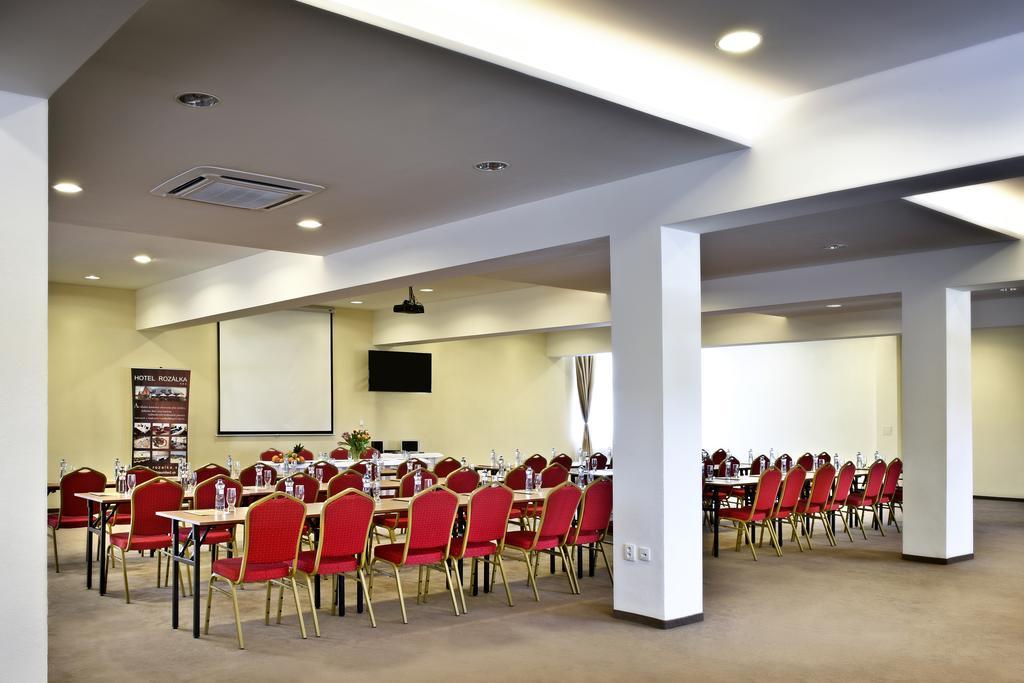 Hotel Rozalka Pezinok Extérieur photo